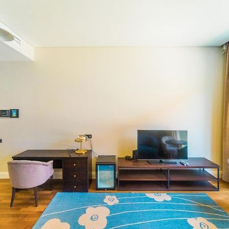 Hotel Manica Esentai City Almati Kültér fotó