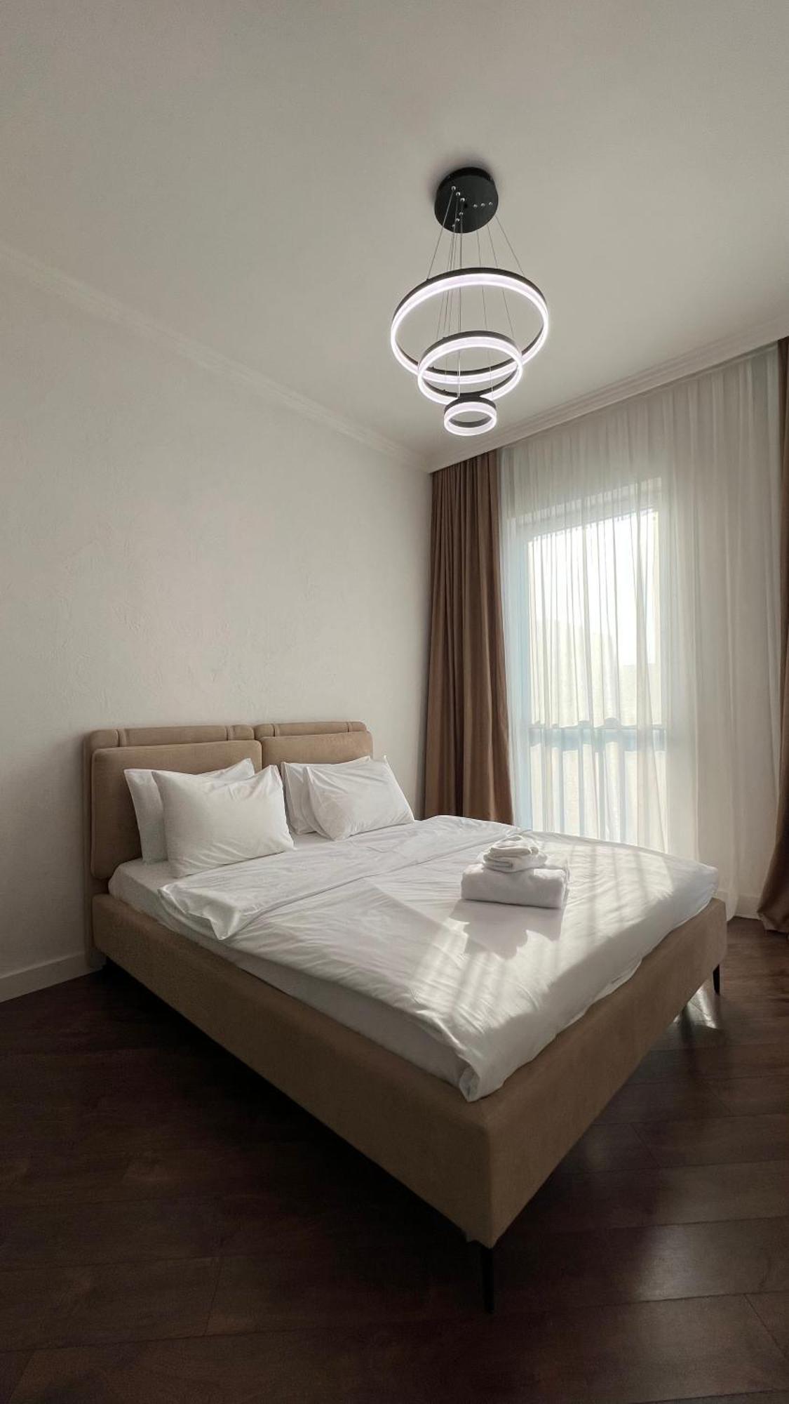 Hotel Manica Esentai City Almati Kültér fotó